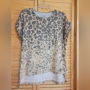 Crazy Train leopard print cuffed sleeves high low slit t shirt size Large